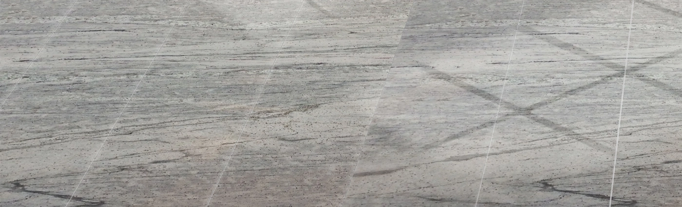 Pavimentazione posati a venatura continua