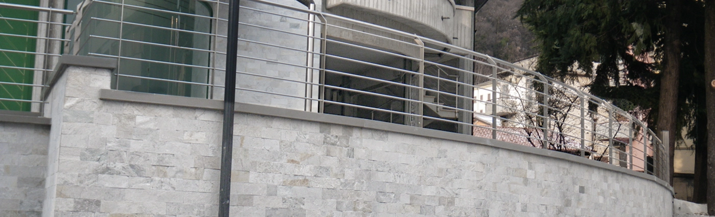 Copri-muretti e copertine in Pietra Naturale Marmo e Granito