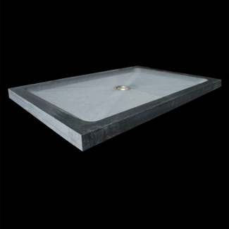 Piatto doccia in granito Nero Assoluto sabbiato