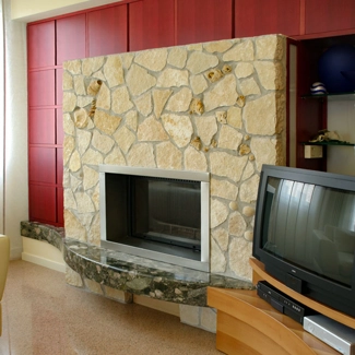 Camino con inserto in Granito Marinage Verde