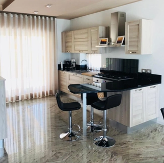 Antic Brown kitchen top