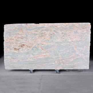 Lastra in Juparanà Colombo