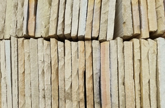 Dettaglio  calibratura - Quarzite a spacco cava gialla misure 60x30