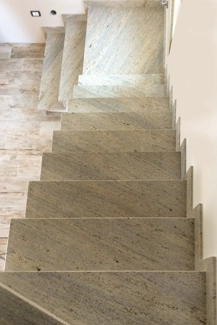 Scala in Colonial Ivory lucida