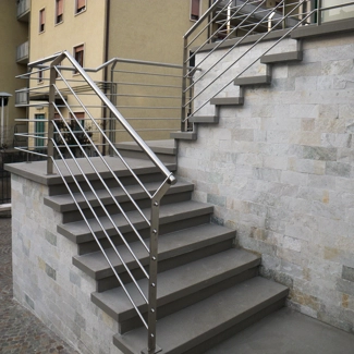 Outdoor stair in Grey Quartzite