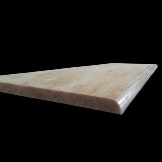 Soglia a becco di civetta in Madreperla